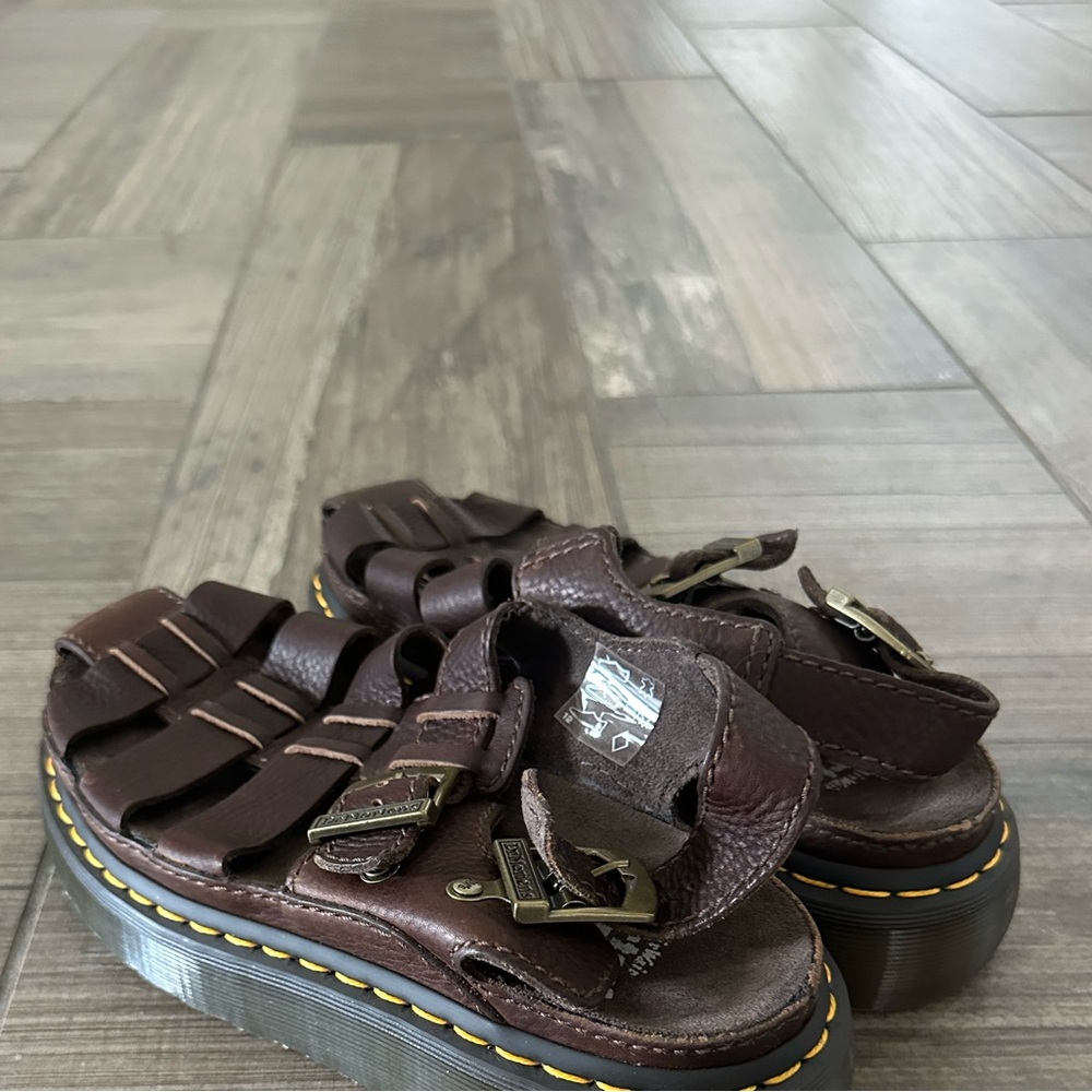 Dr Martens WRENLIE Grizzly Leather Fisherman Sandals Women’s size 8 - Picture 4 of 9